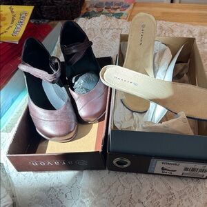 Aravon Maya  Leather Mary Jane pumps Shoes, NEW STRAITS TIMES